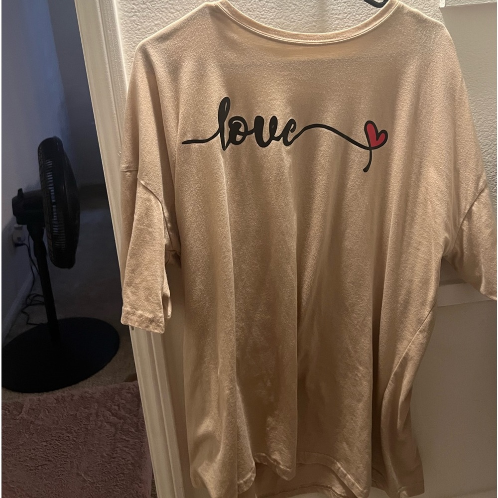 Love t shirt